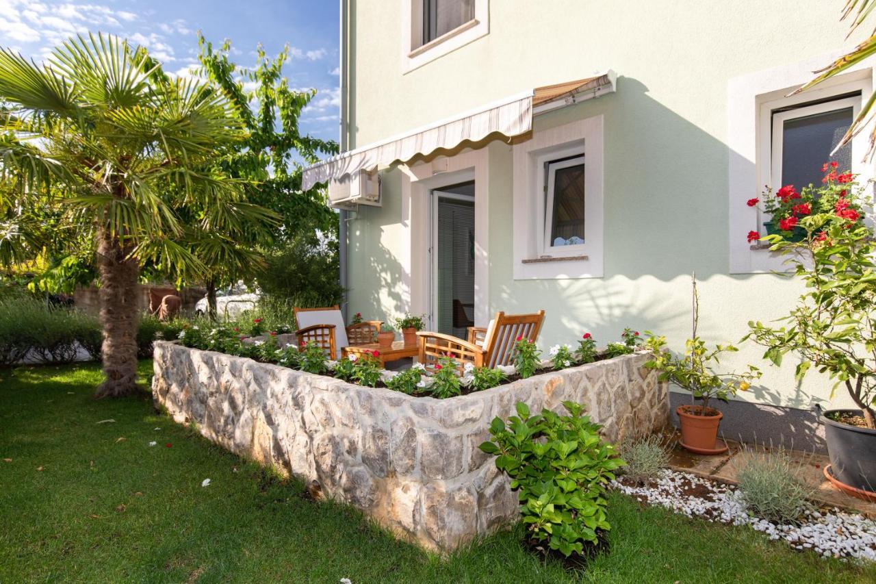 Kosic Studio Cosy & Perfect For Two Krk Town Exterior photo